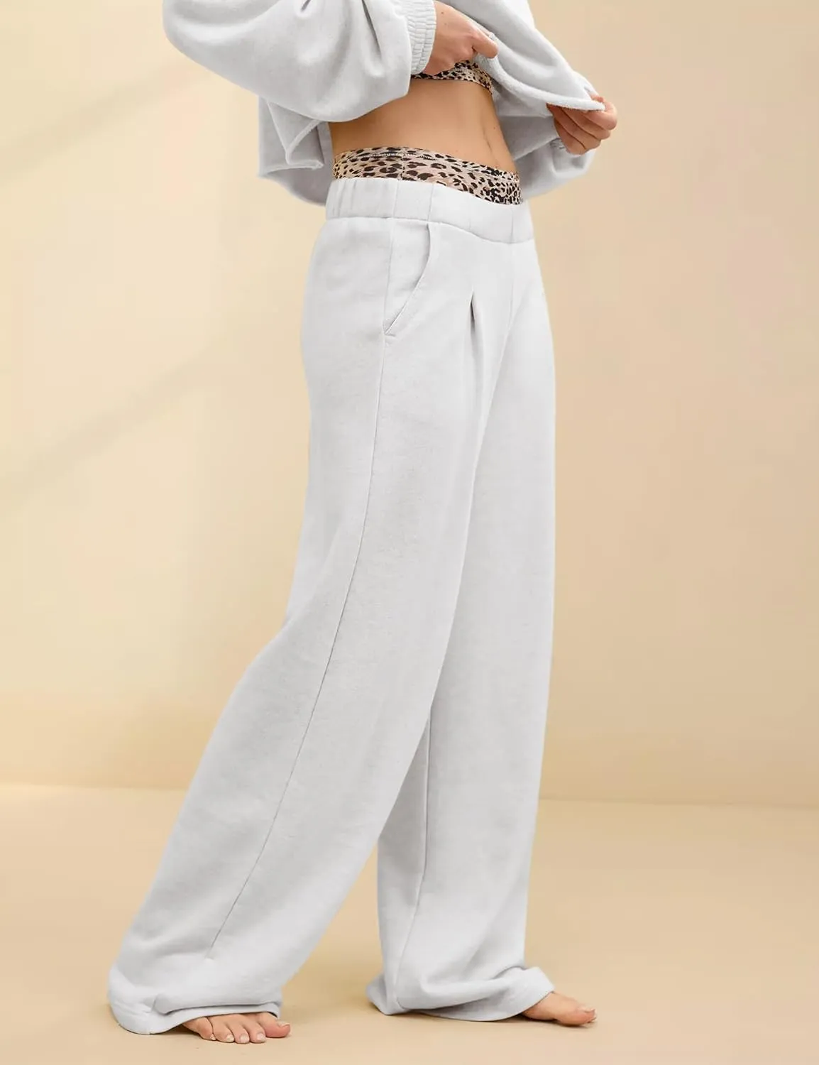 HeSaYep Women's Wide Leg Sweatpants Baggy Straight Leg Sweat Pants Elastic High Waisted Loose Pants with Pockets